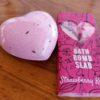 Strawberry Kisses Slab Bath Bomb - Image 5